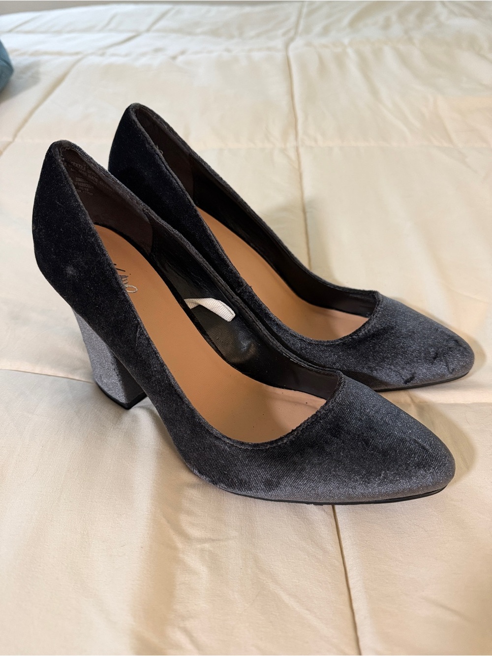 Mossimo Supply Co. Charcoal Gray Velvet Block Heel Pumps (NWOT)
